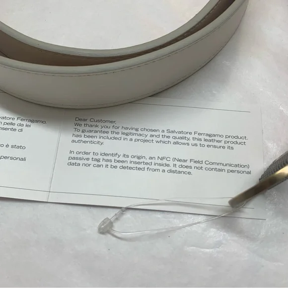 Salvatore Ferragamo Genuine Calf Leather Bianco White Belt Size 38 42 - Picture 5 of 10